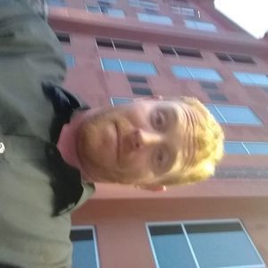 Meet your Posher, Dylan